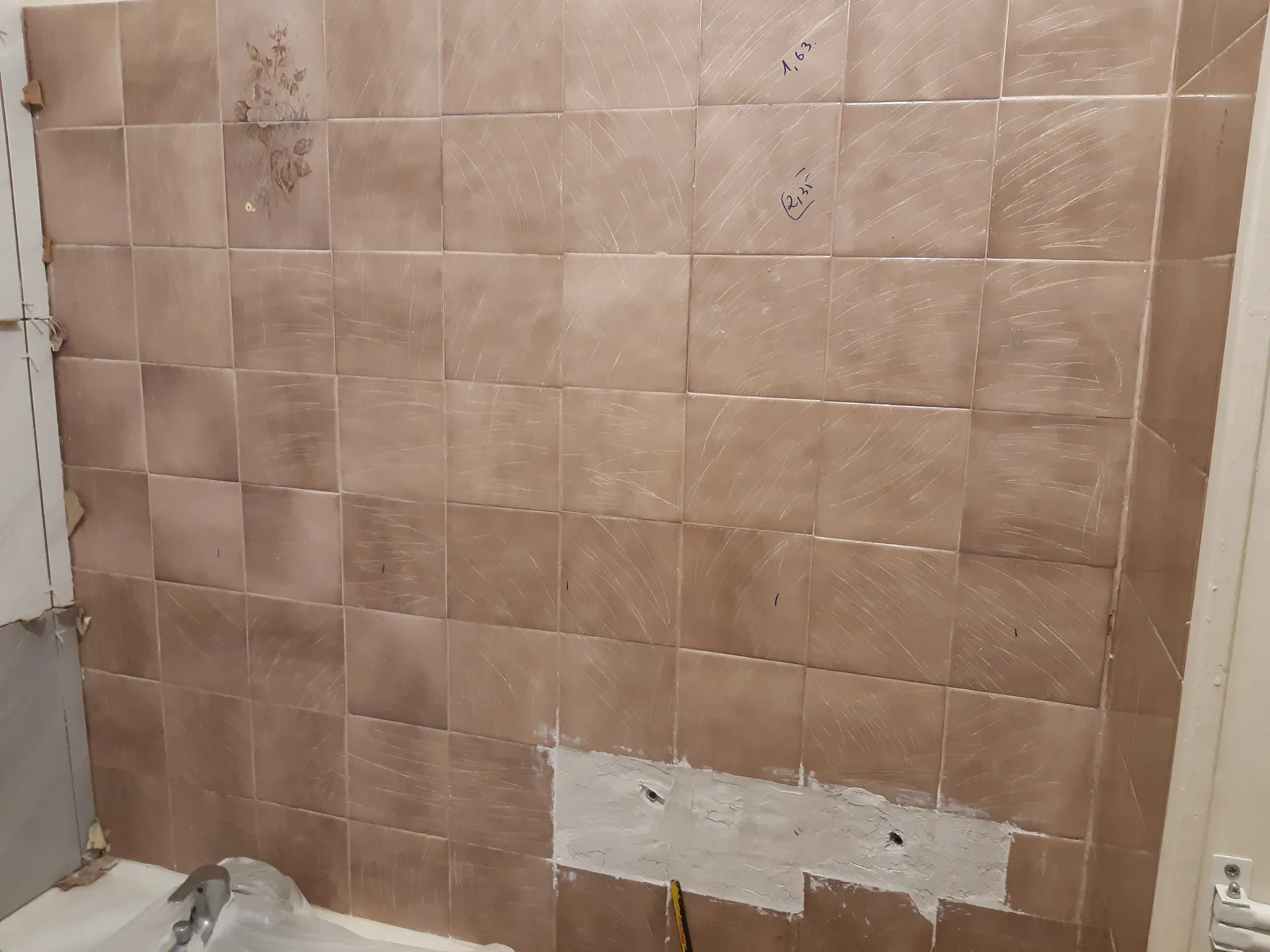 Avant Faïence salle de bain