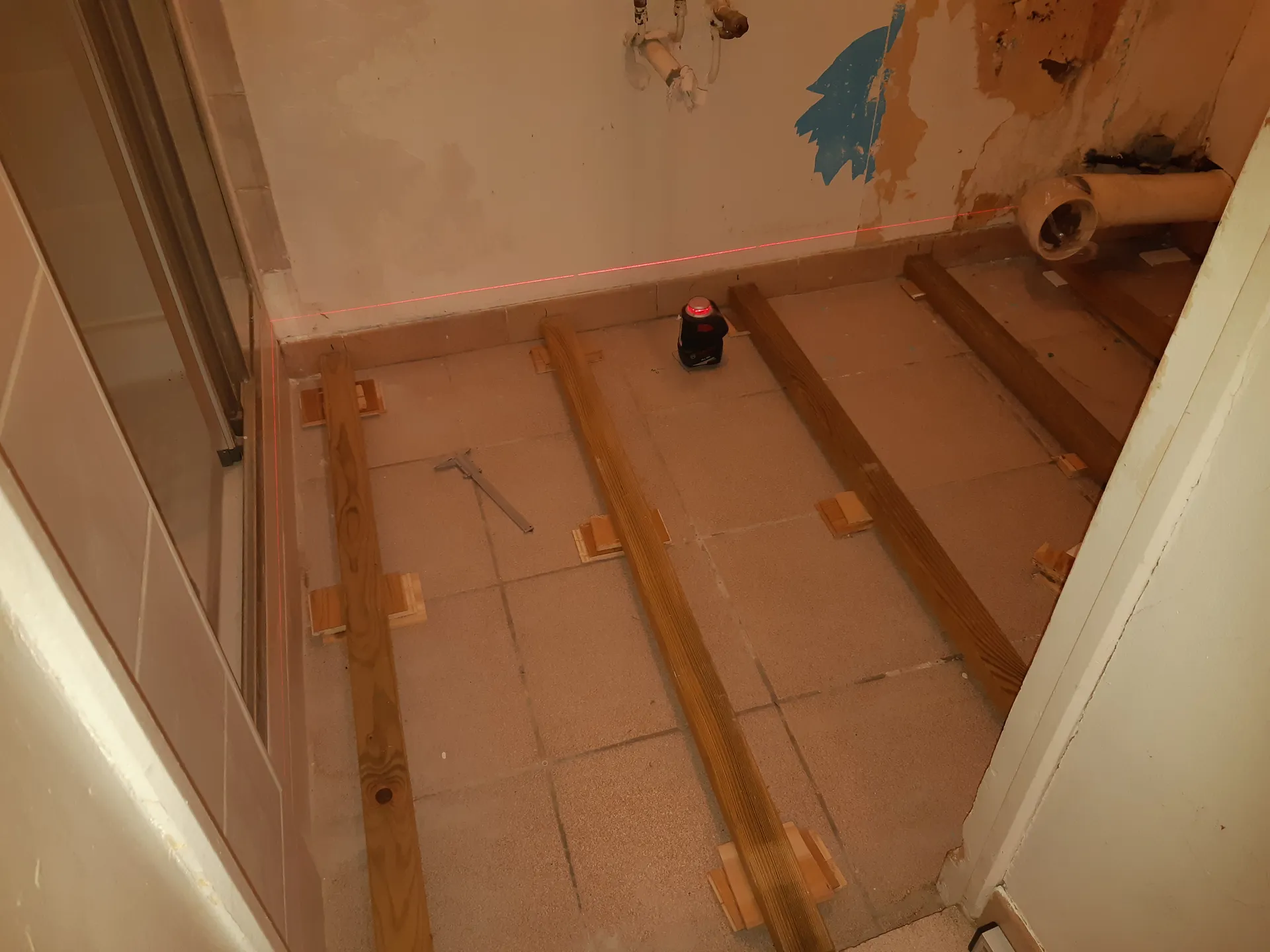 Avant Rénovation complète salle de bain